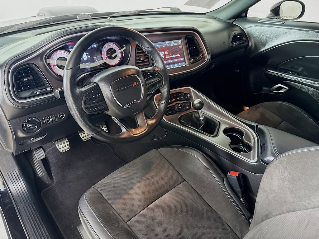 Used 2022 Dodge Challenger R/T Scat Pack w/ Shaker Package image 10