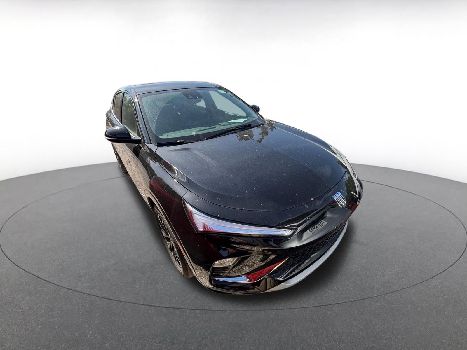 Used 2025 Buick Envista Sport Touring FWD image 2