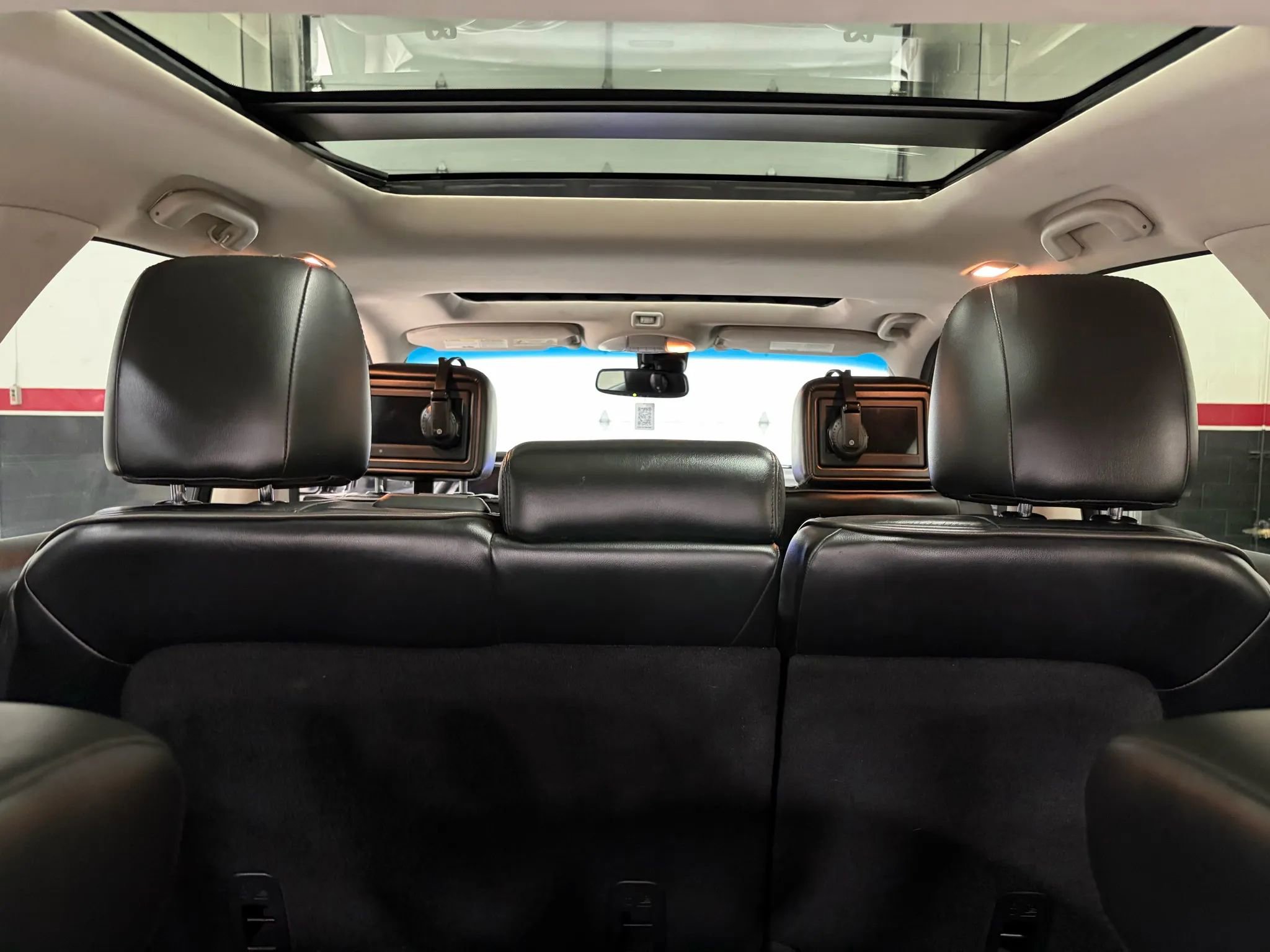 Used 2013 INFINITI JX35 AWD w/ Premium Pkg image 27