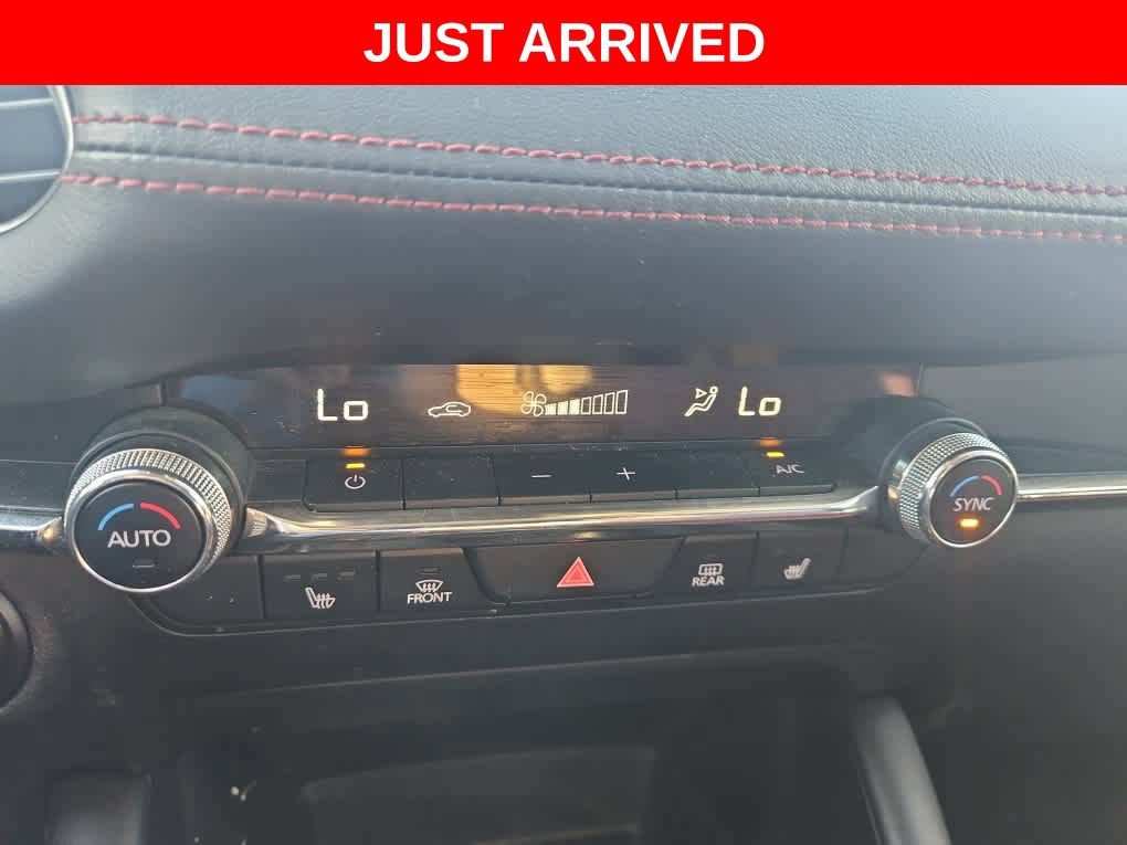 Used 2022 MAZDA MAZDA3 s FWD image 14