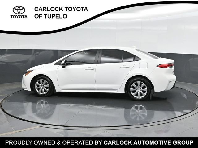Used 2025 Toyota Corolla LE FWD image 9