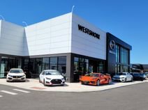 Used 2023 Volvo XC90 B6 Plus image 1