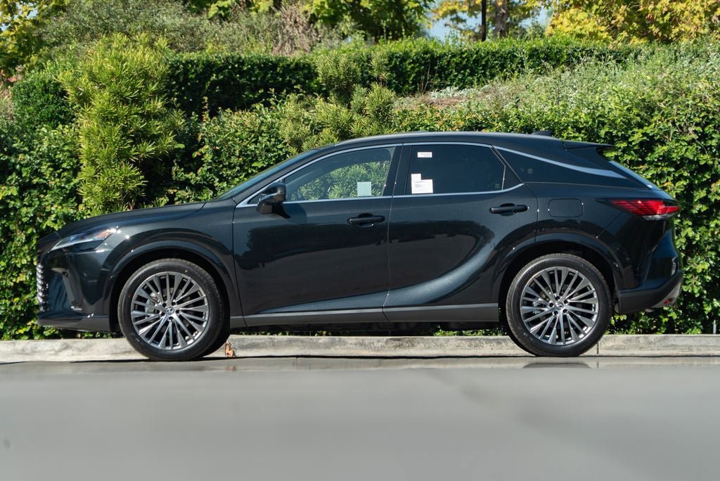 New 2026 Lexus RX 450h AWD image 6