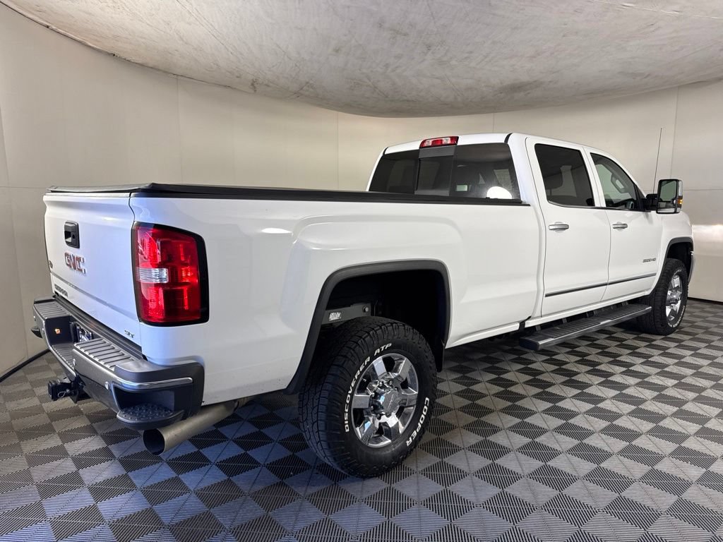 Used 2018 GMC Sierra 3500 SLT w/ Duramax Plus Package AWD/4WD image 5