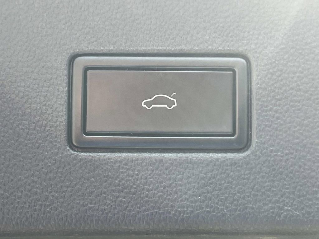 Used 2019 Volkswagen Atlas SE image 13
