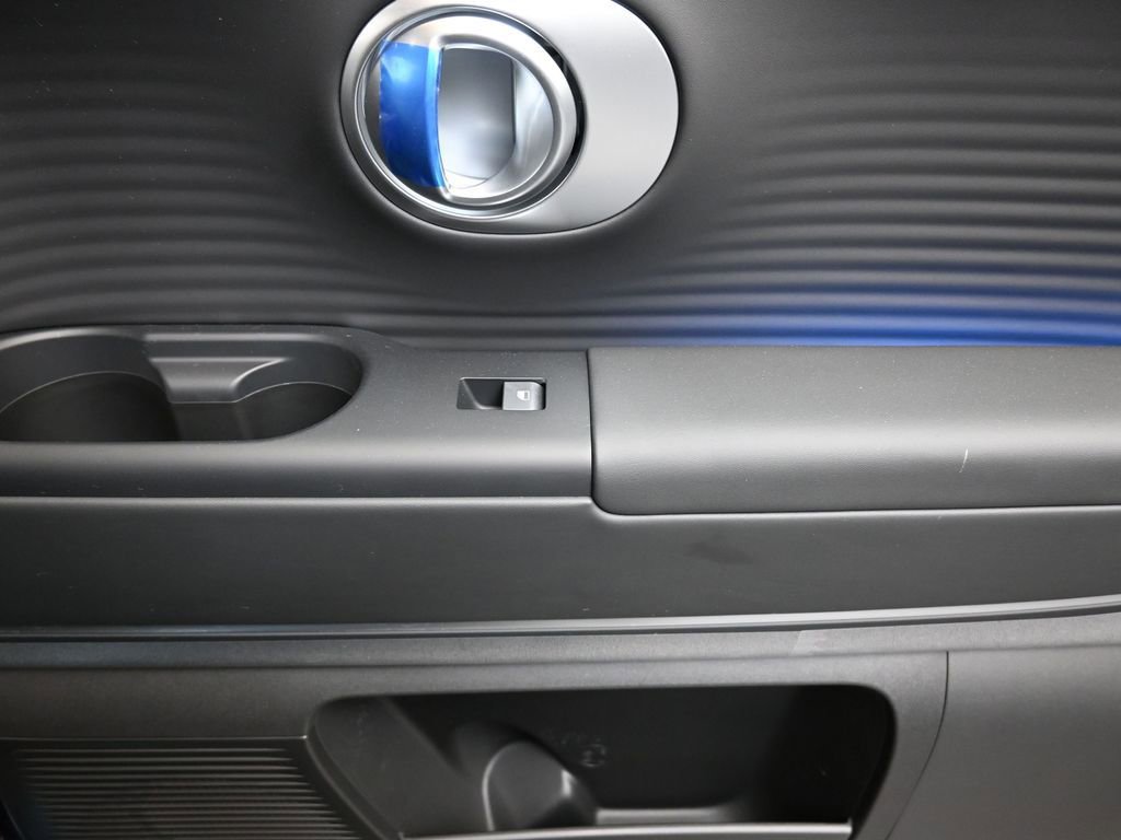 Used 2026 Hyundai Ioniq 9 SEL image 15