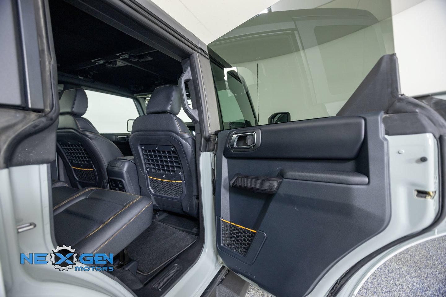 Used 2024 Ford Bronco Badlands AWD/4WD image 38
