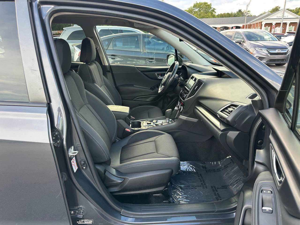 Used 2020 Subaru Forester Premium AWD/4WD image 28