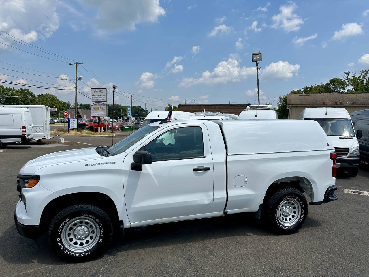 Used 2023 Chevrolet Silverado 1500 W/T RWD image 2