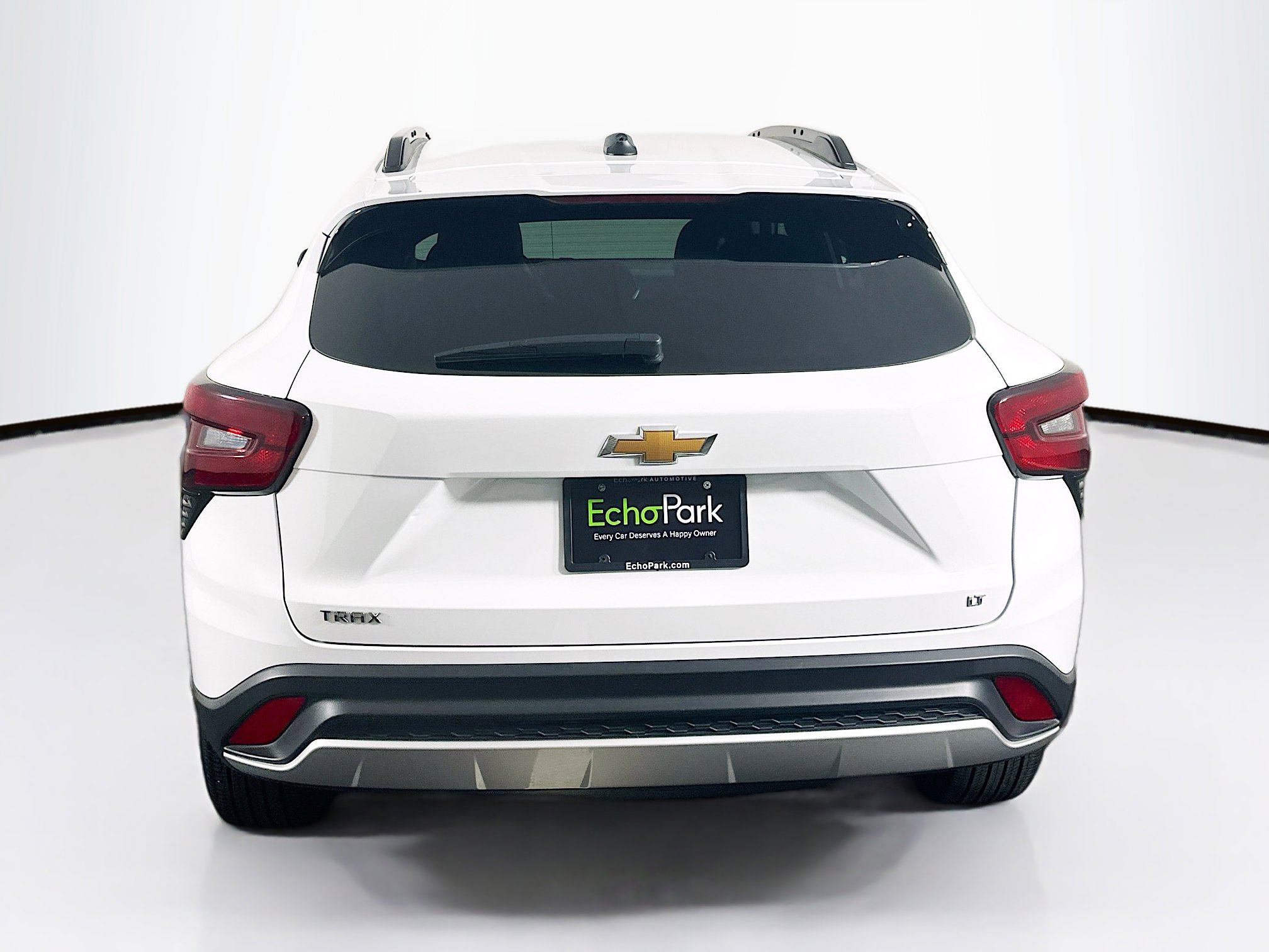 Used 2025 Chevrolet Trax LT w/ LT Convenience Package FWD image 7