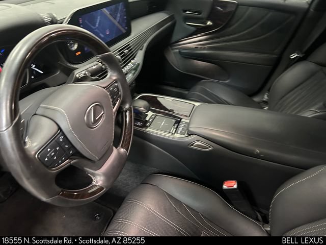 Used 2022 Lexus LS 500 w/ Interior Upgrade Package RWD image 18
