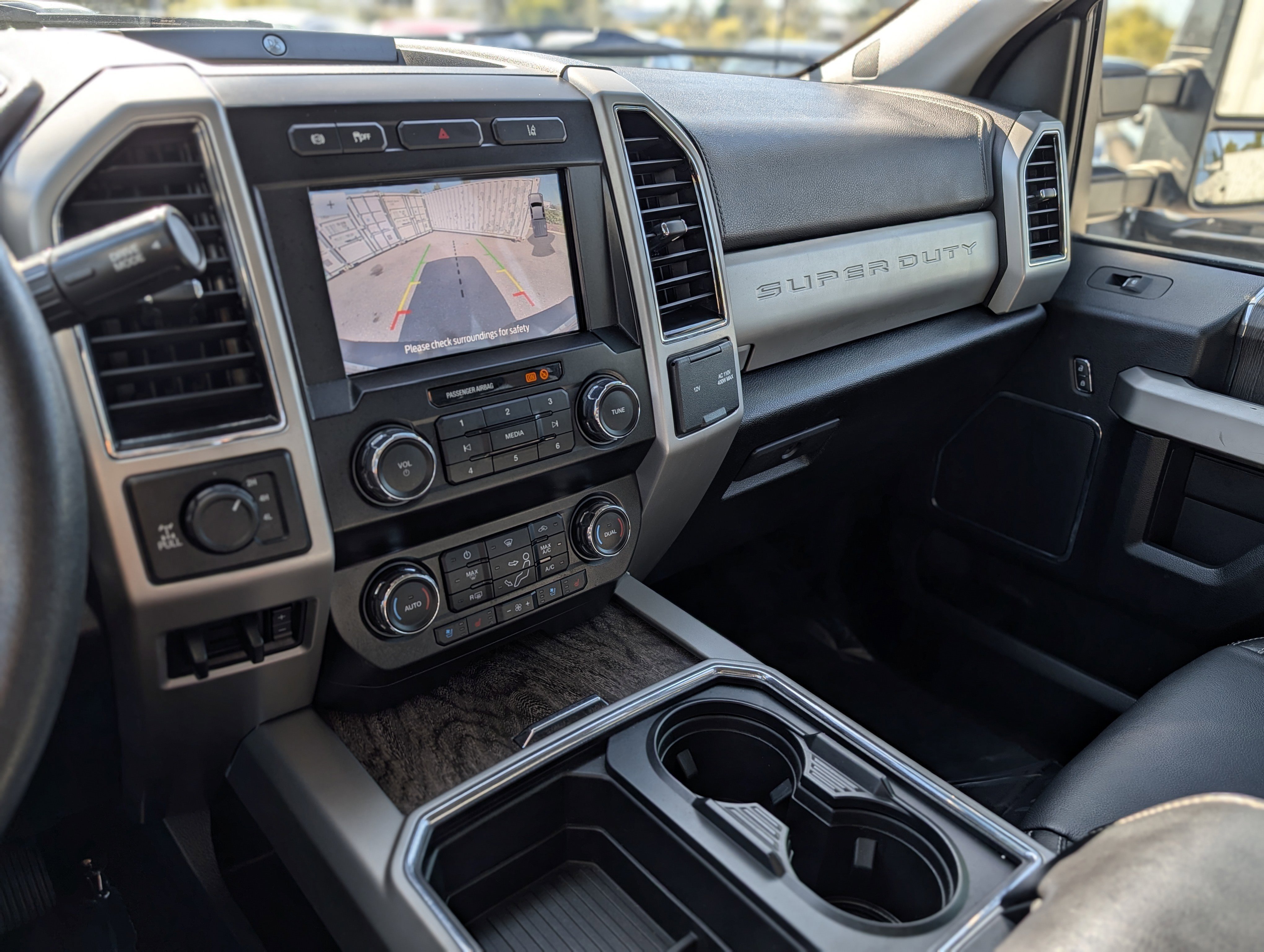 Used 2020 Ford F250 Lariat w/ Lariat Ultimate Package image 36