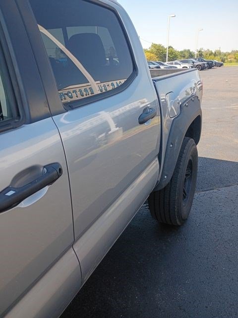 Used 2019 Toyota Tacoma SR w/ SR Convenience Package AWD/4WD image 7