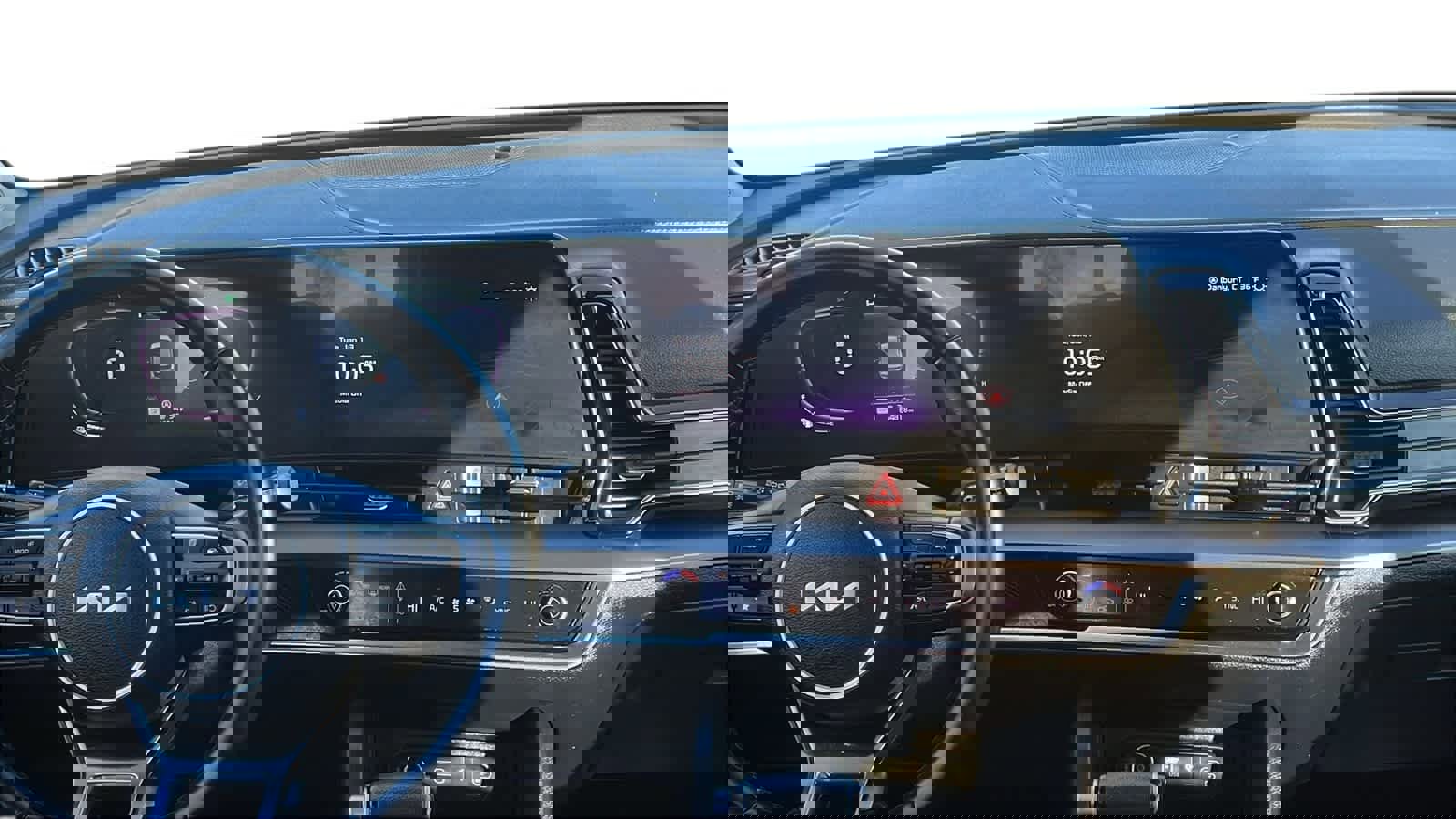 Used 2024 Kia Sportage EX image 29