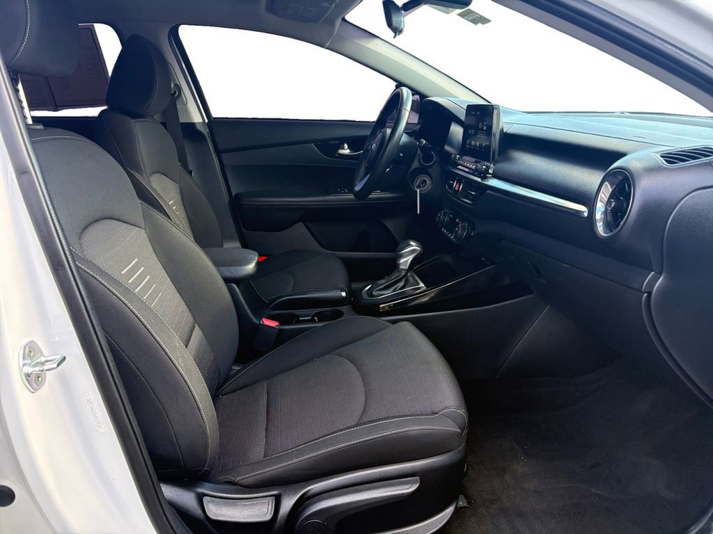Used 2019 Kia Forte S w/ S Premium Package image 17