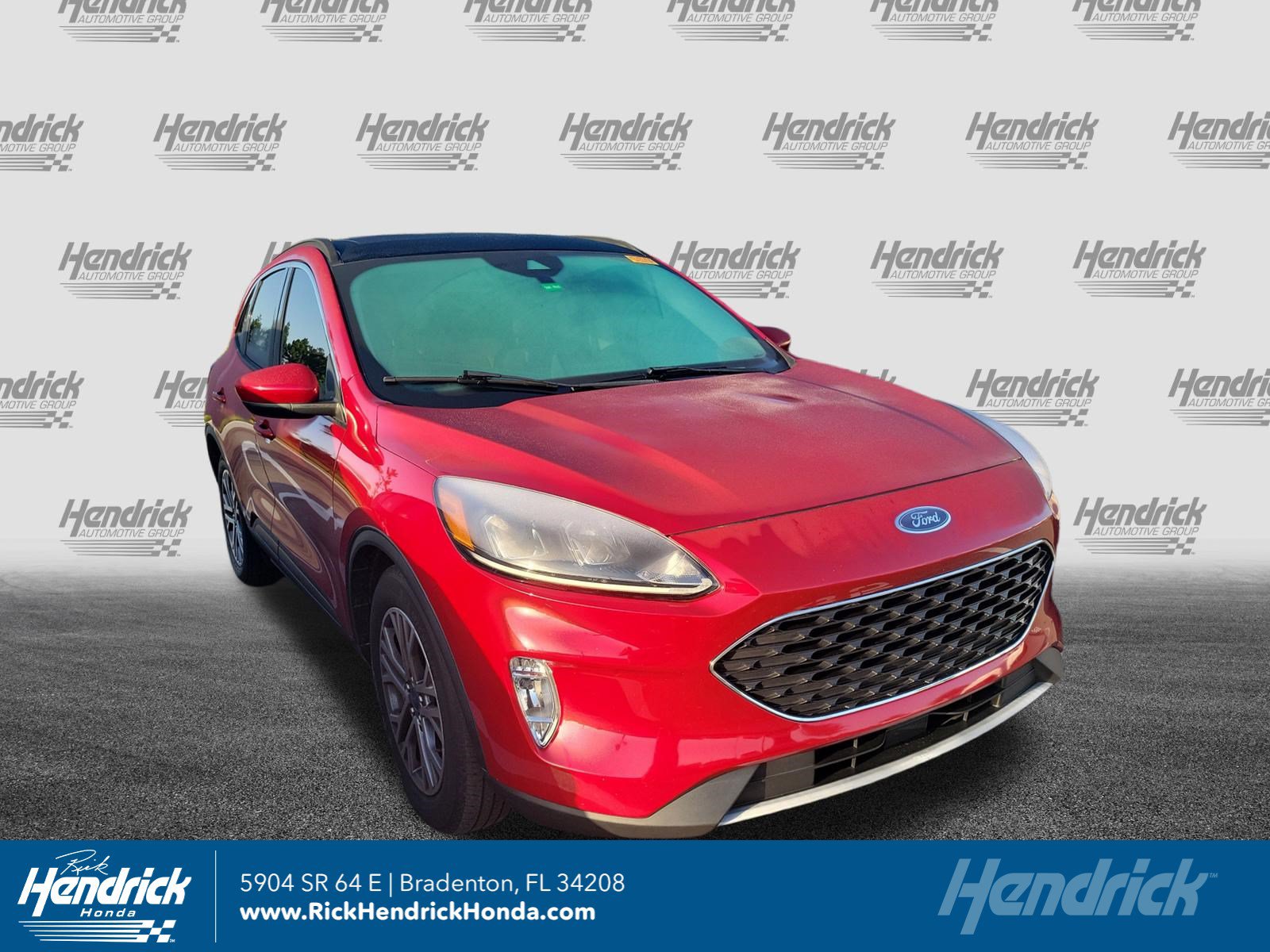 Used 2022 Ford Escape SEL w/ Technology Package FWD image 1