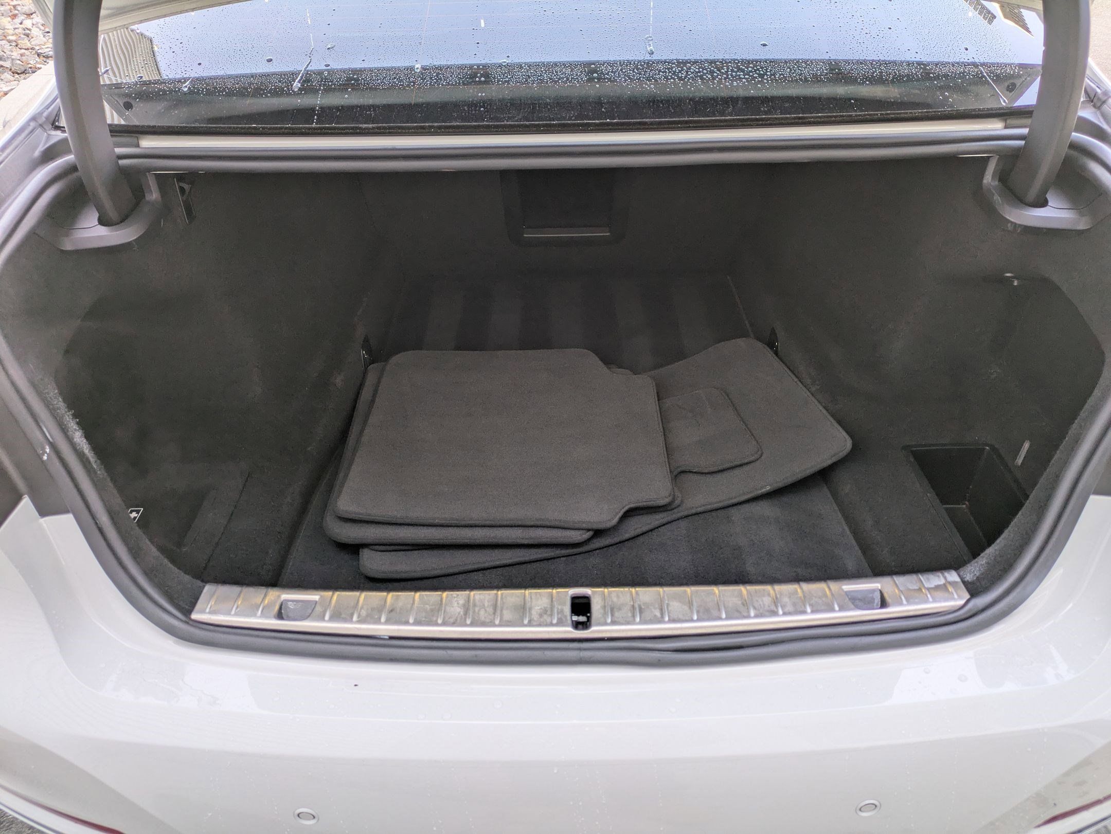 Used 2022 BMW 750i xDrive image 32