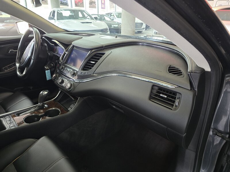 Used 2014 Chevrolet Impala LT w/ Premium Seating Package FWD image 15