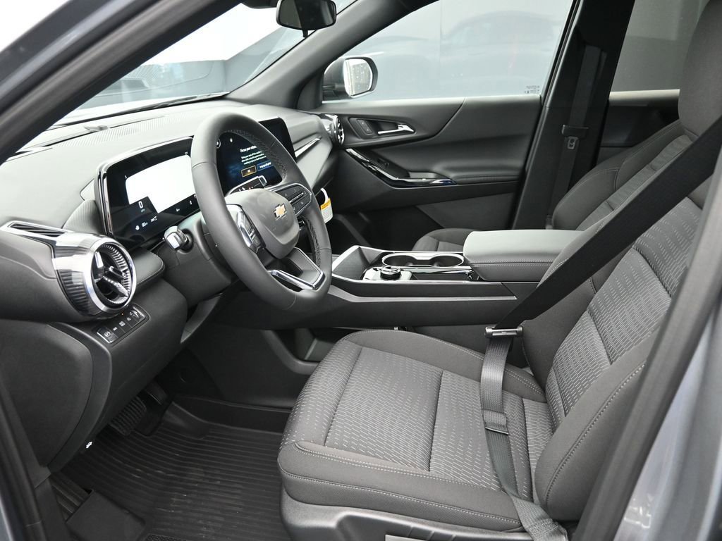 New 2026 Chevrolet Equinox LT w/ LPO, Floor Liner Package image 12