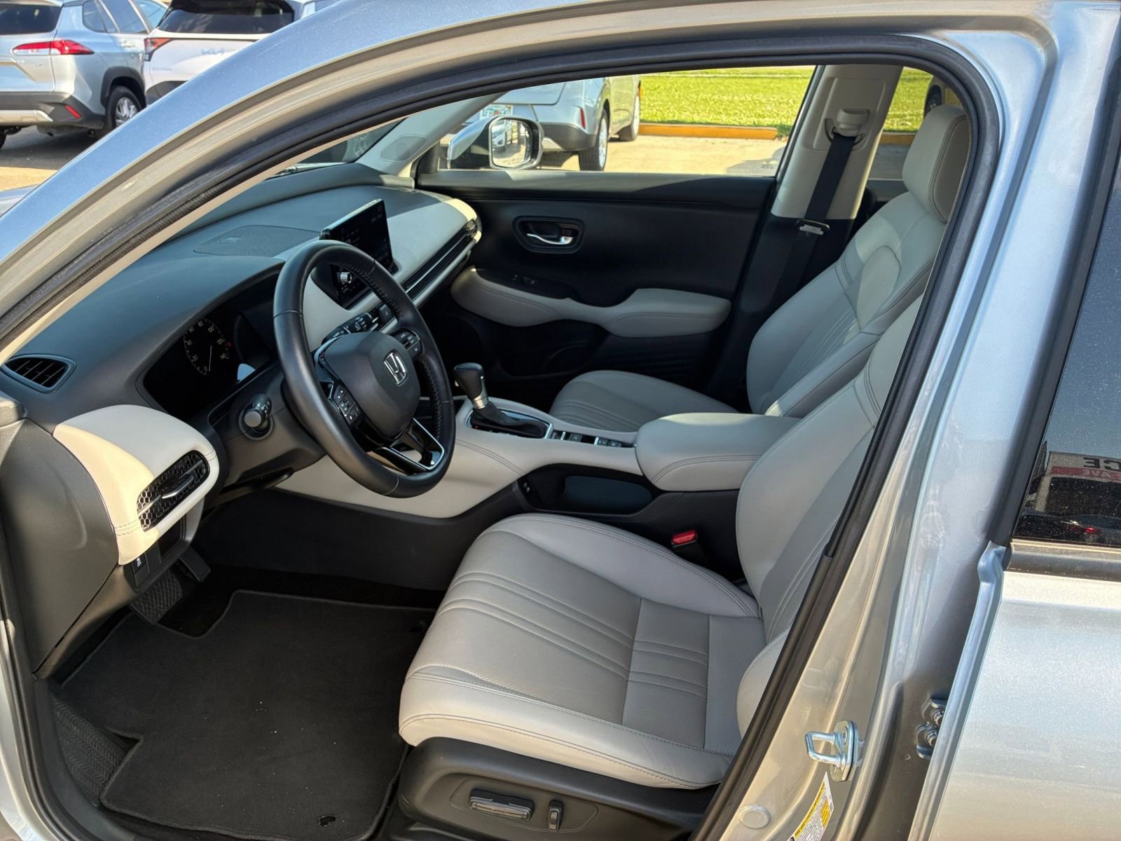 Used 2025 Honda HR-V EX-L image 21