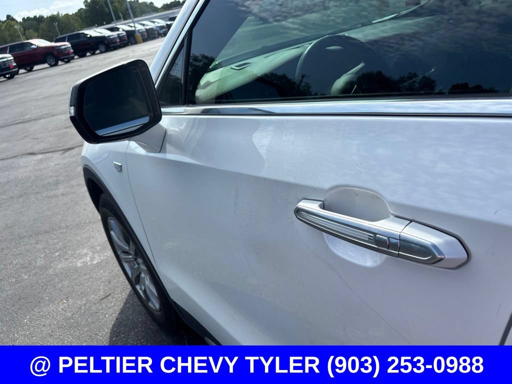 Used 2021 Cadillac XT4 Premium Luxury FWD image 11