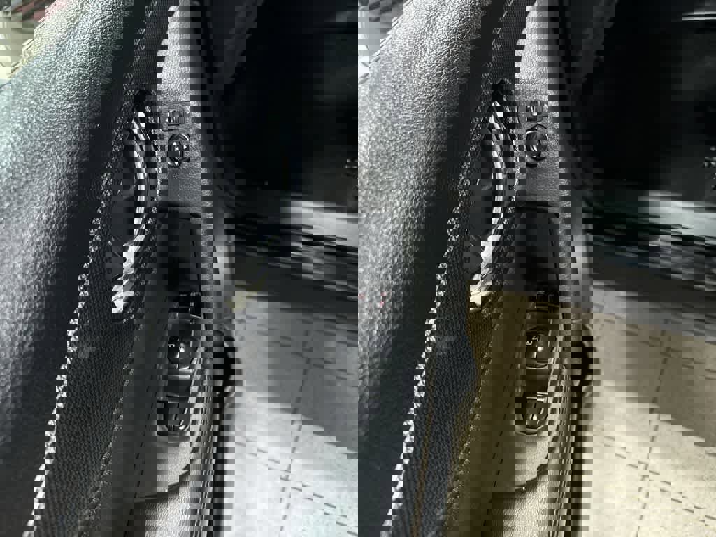 Used 2016 Nissan Rogue SL image 22