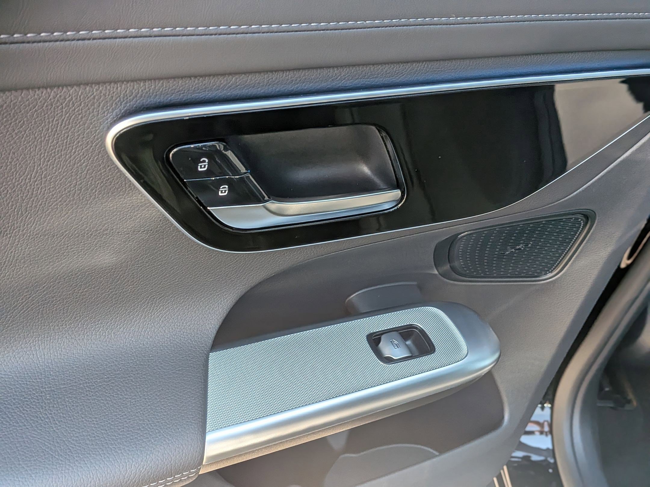 Certified 2026 Mercedes-Benz GLC 300 4MATIC image 26