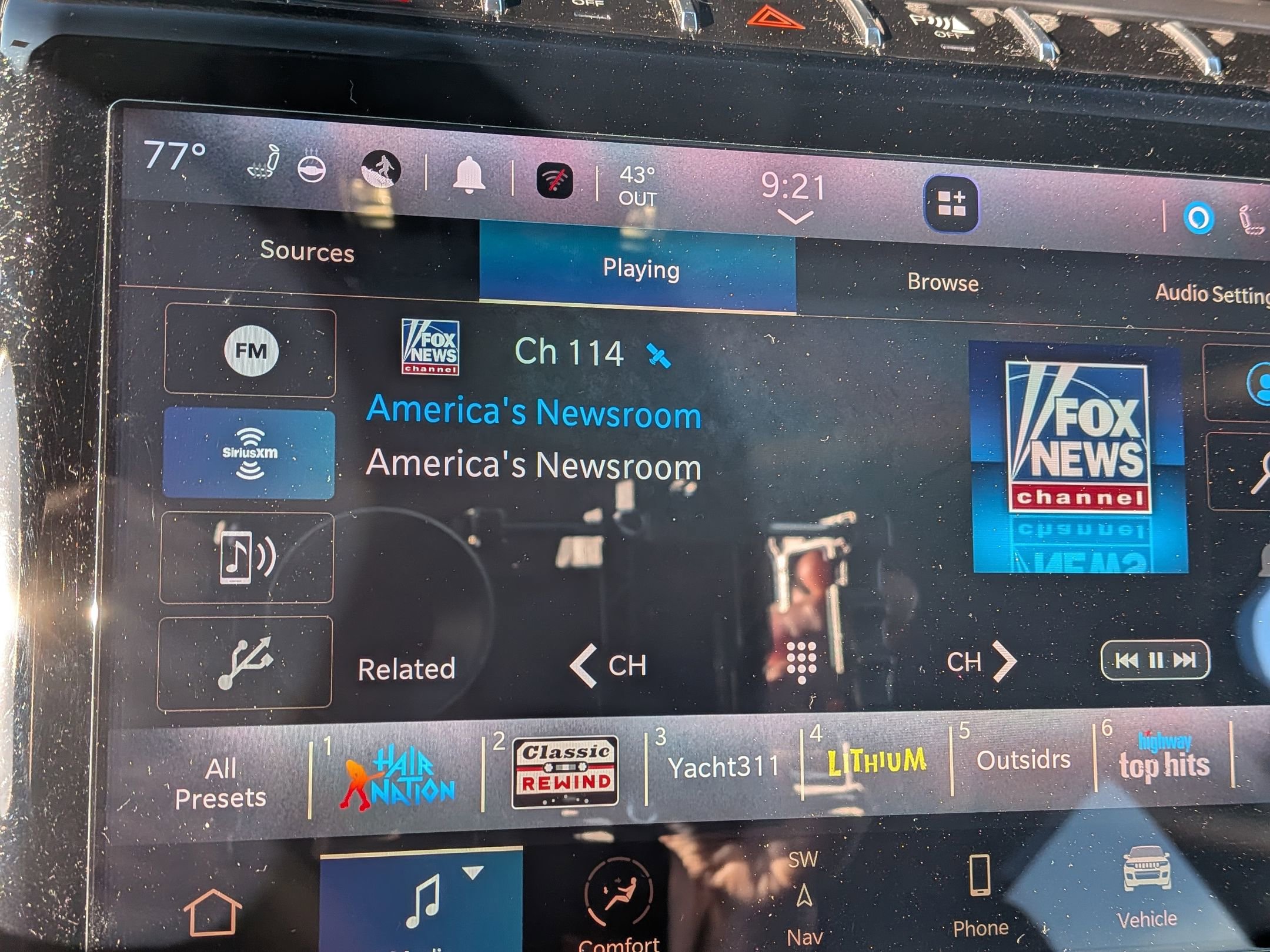 Used 2022 Jeep Grand Cherokee L Limited image 27