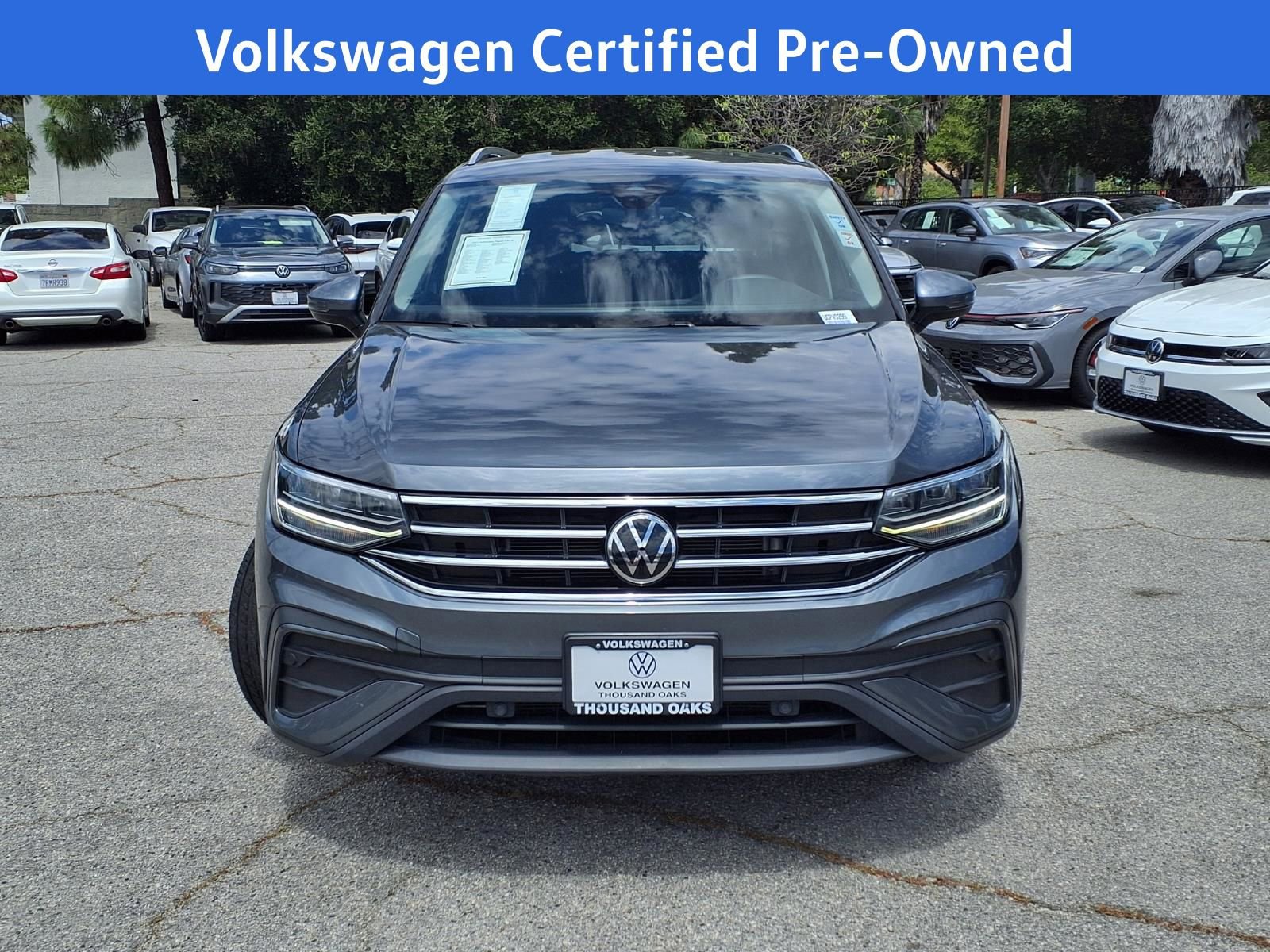 Used 2022 Volkswagen Tiguan SE FWD image 2
