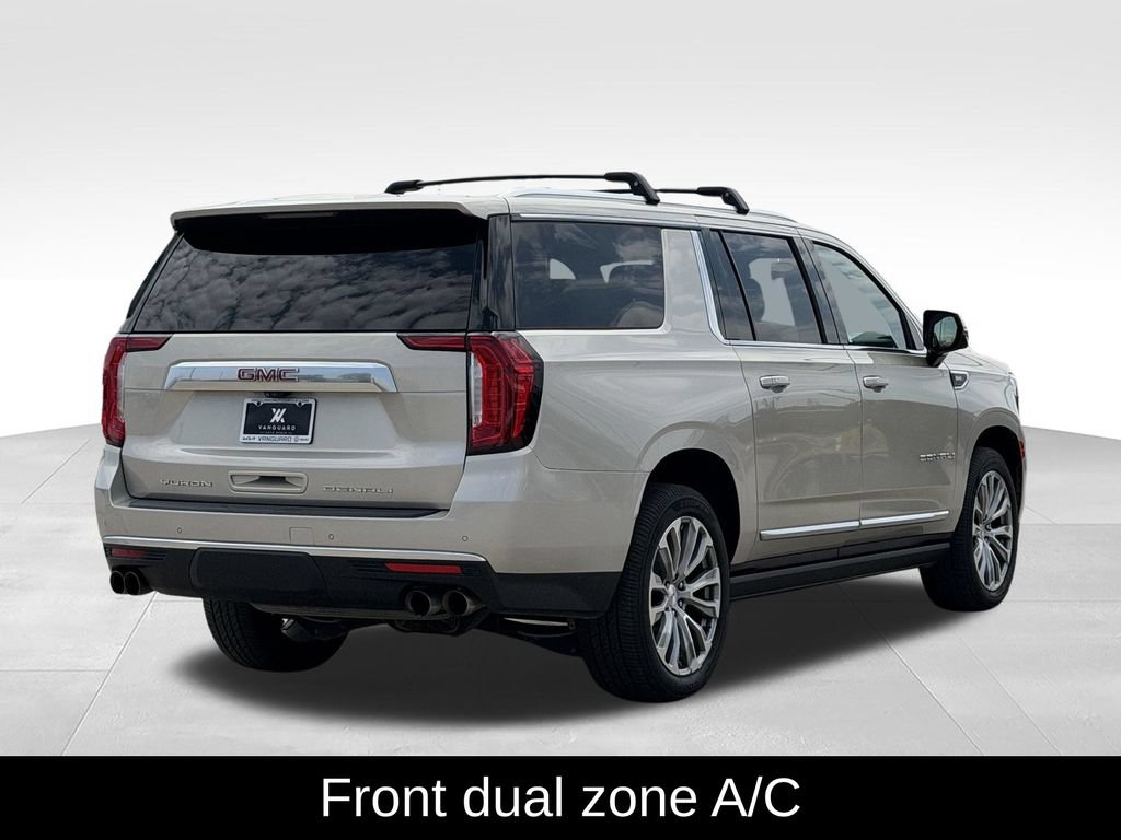 Used 2022 GMC Yukon XL Denali w/ Denali Premium Package AWD/4WD image 10