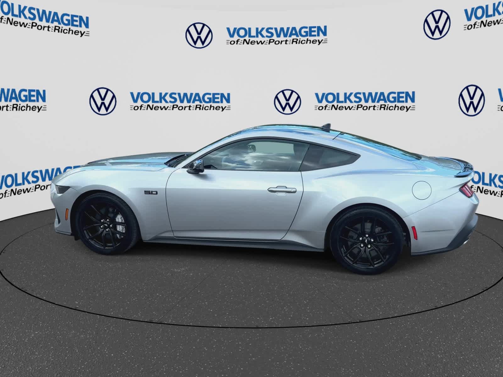 Used 2025 Ford Mustang GT Premium w/ Mustang Nite Pony Package RWD image 5