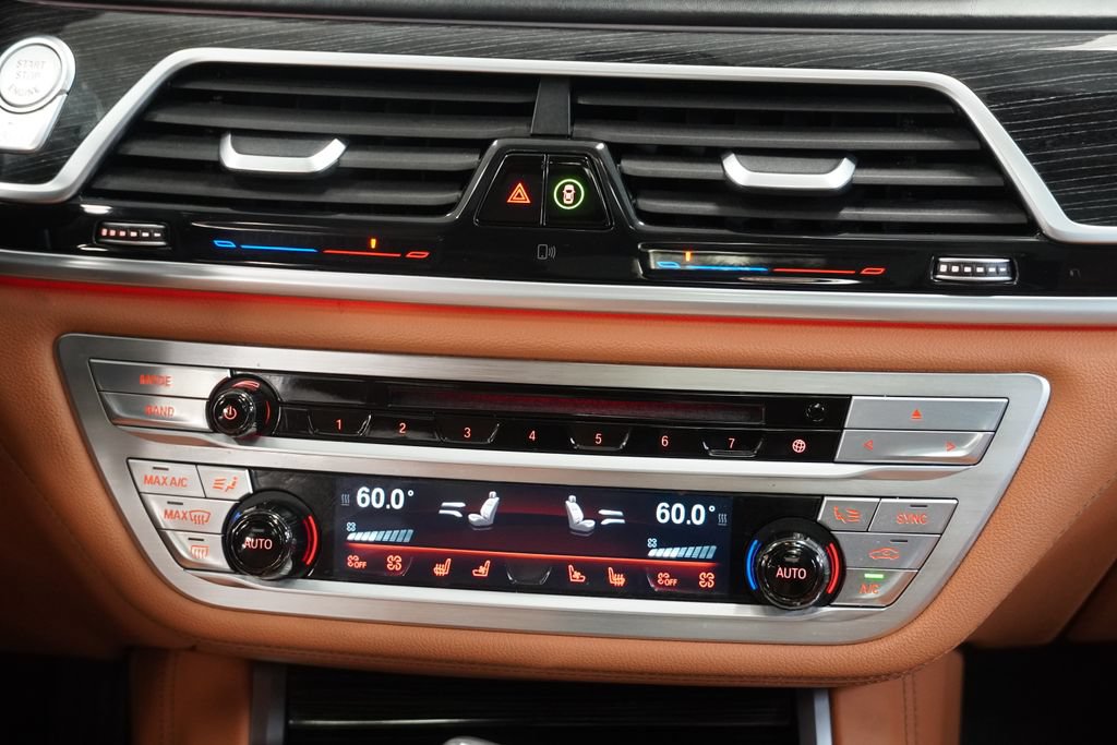 Used 2017 BMW 740i xDrive AWD/4WD image 21