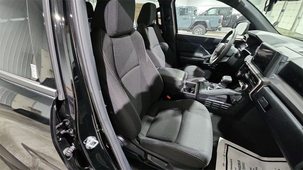 Used 2025 Toyota 4Runner SR5 image 29