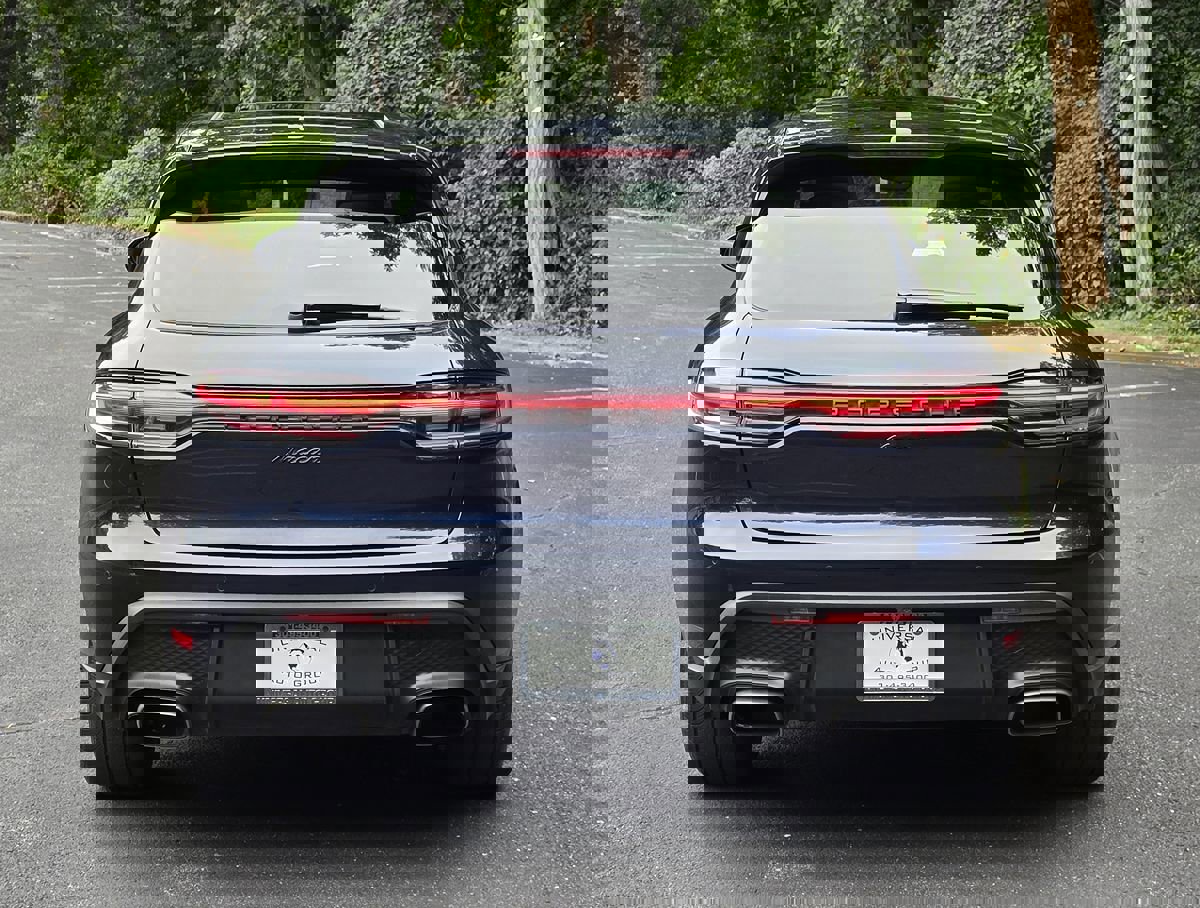 Used 2023 Porsche Macan image 5