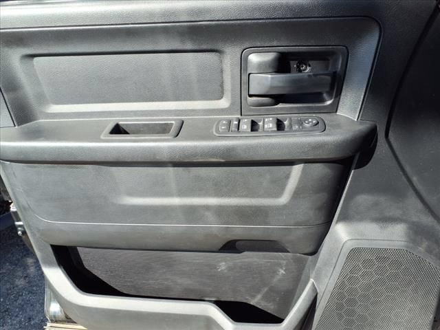 Used 2014 RAM 1500 Express w/ Black Ram 1500 Express Group RWD image 22