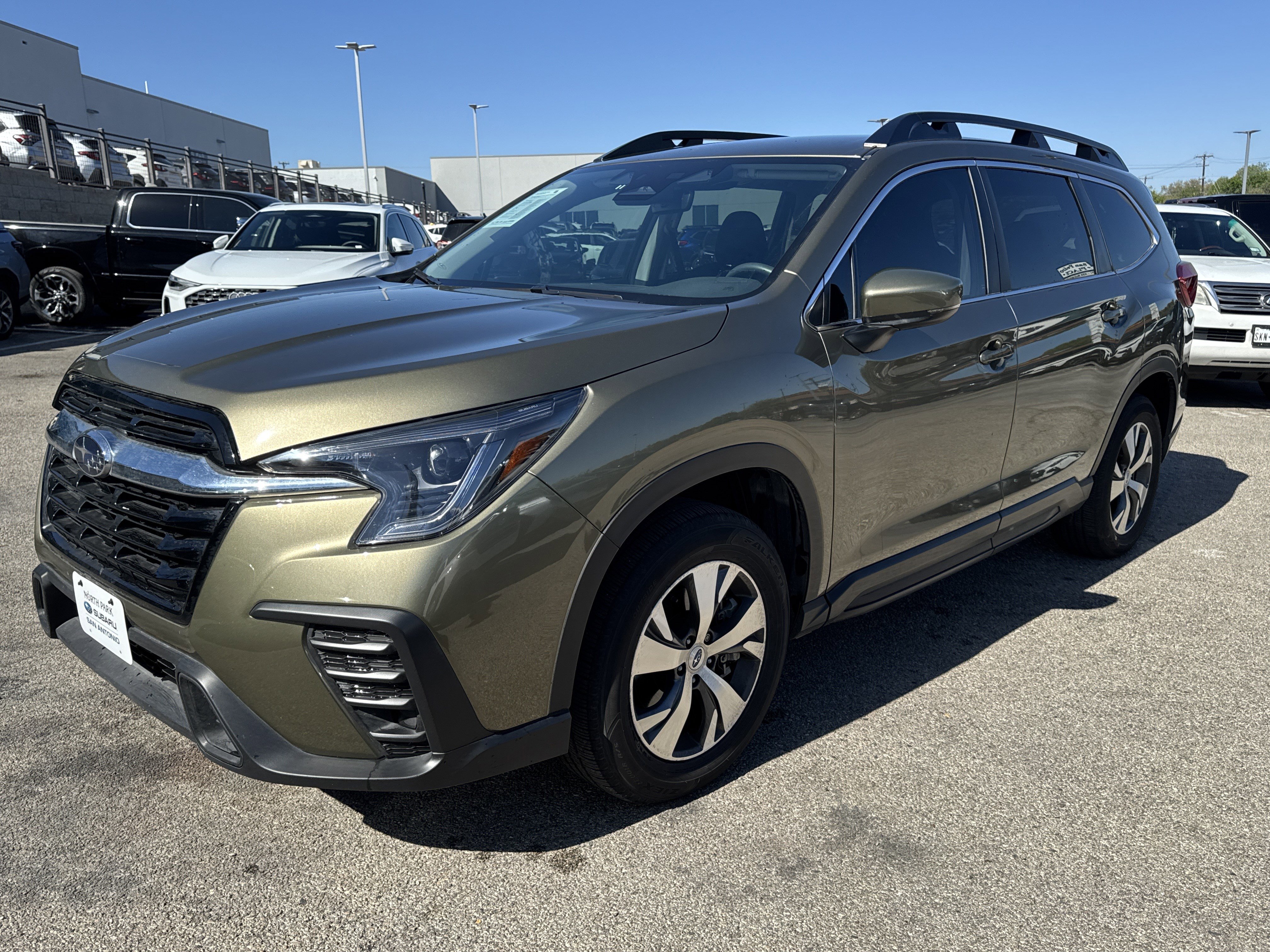 Certified 2024 Subaru Ascent Premium w/ Convenience Package image 7