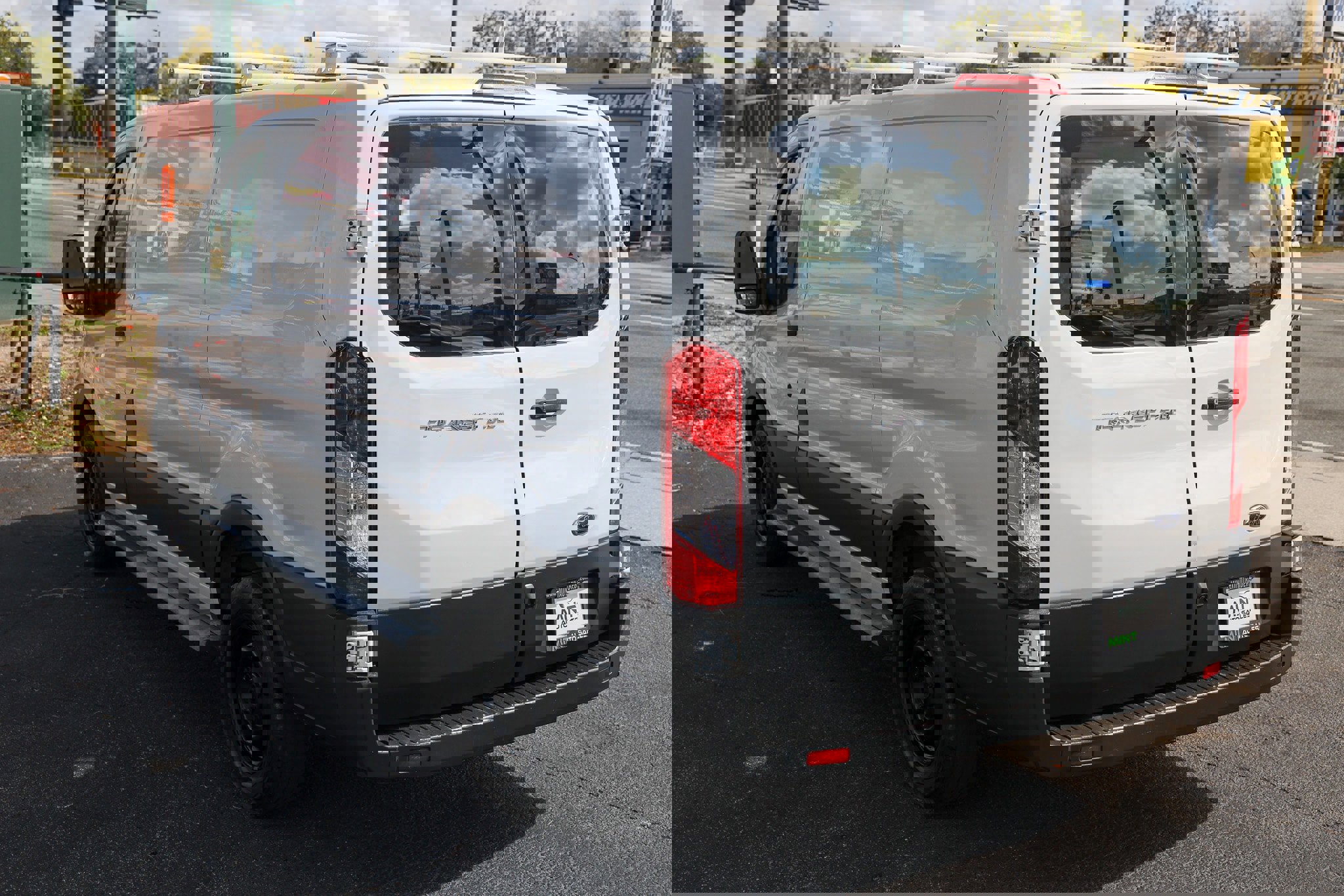 Used 2018 Ford Transit 250 130 Low Roof w/ Exterior Upgrade Package image 10