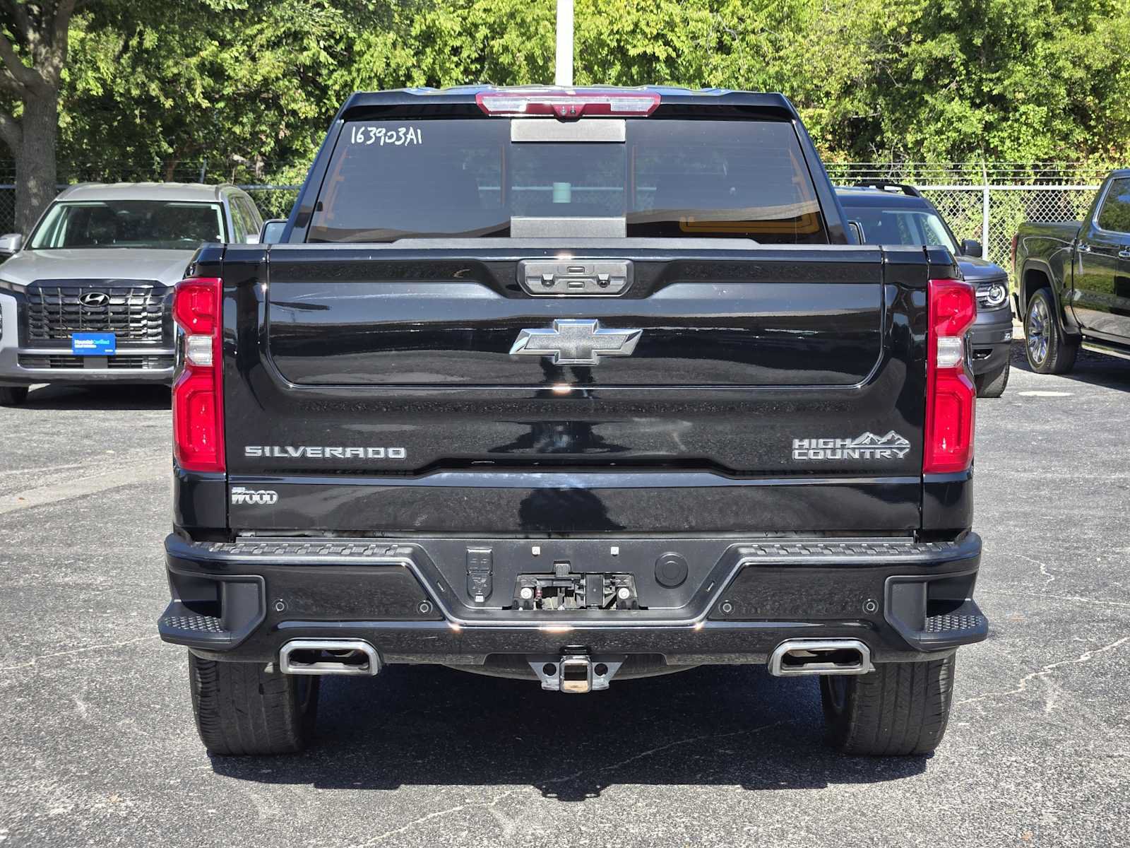 Used 2024 Chevrolet Silverado 1500 High Country w/ High Country Premium Package AWD/4WD image 5