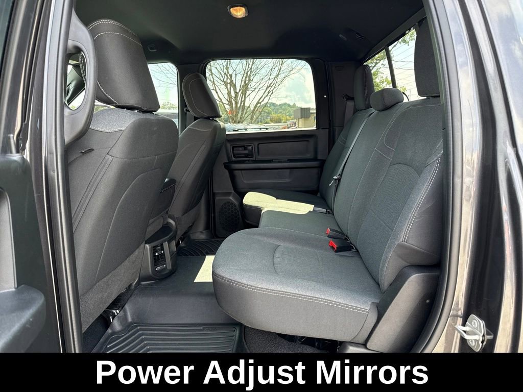 Used 2024 RAM 2500 Tradesman w/ Chrome Appearance Group image 22