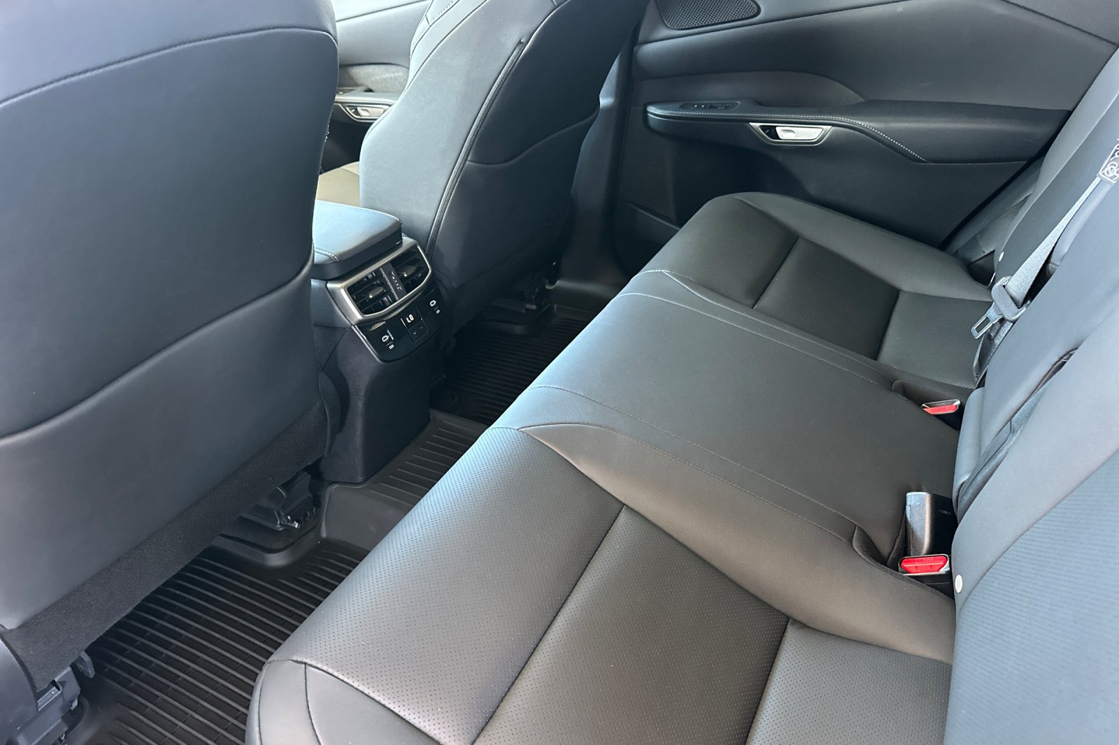 Used 2025 Lexus RX 350h w/ Convenience Package AWD/4WD image 12