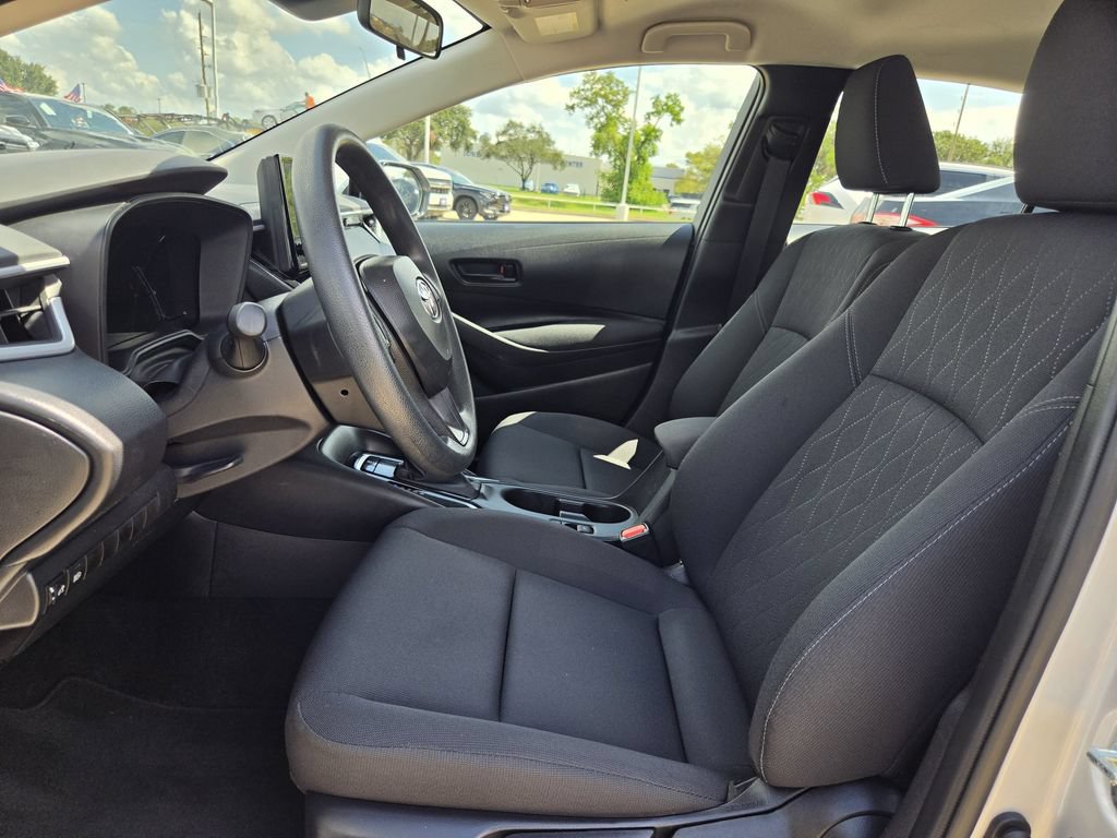 Used 2026 Toyota Corolla LE FWD image 26