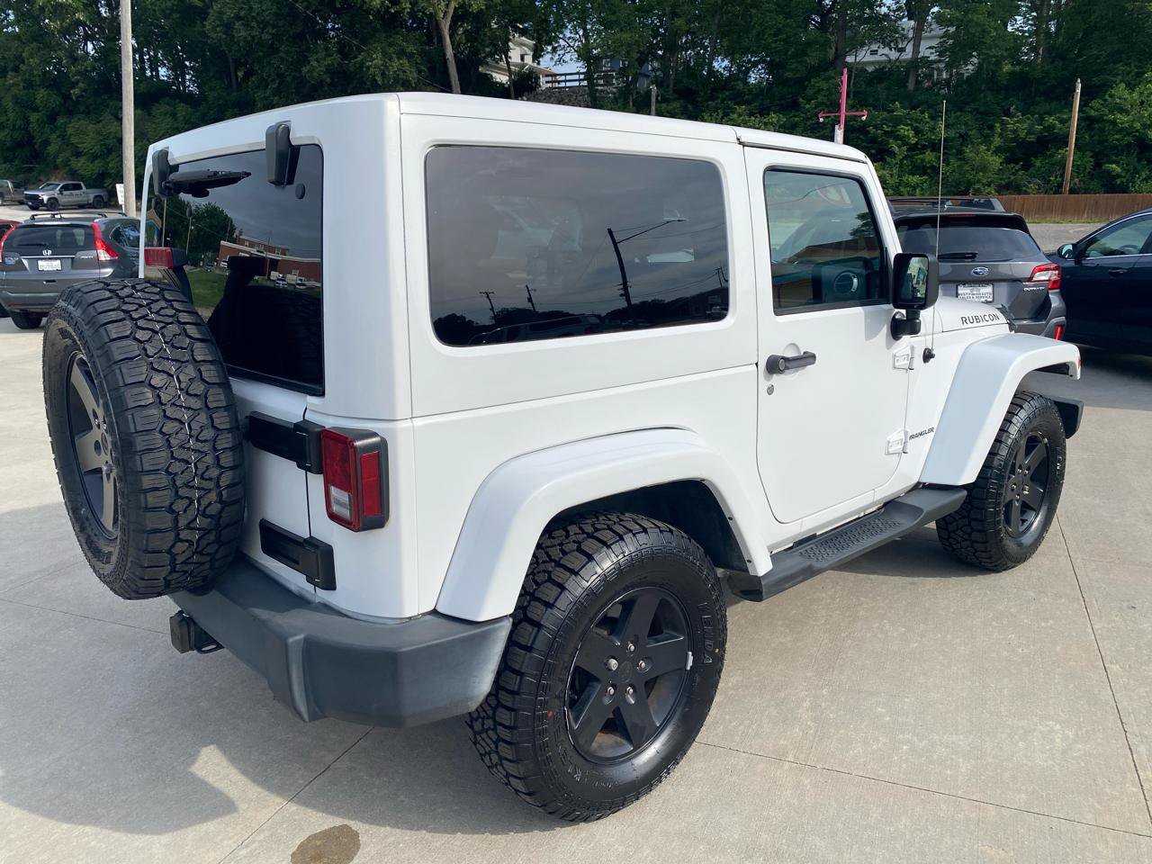 Used 2012 Jeep Wrangler Rubicon w/ Dual Top Group AWD/4WD image 6