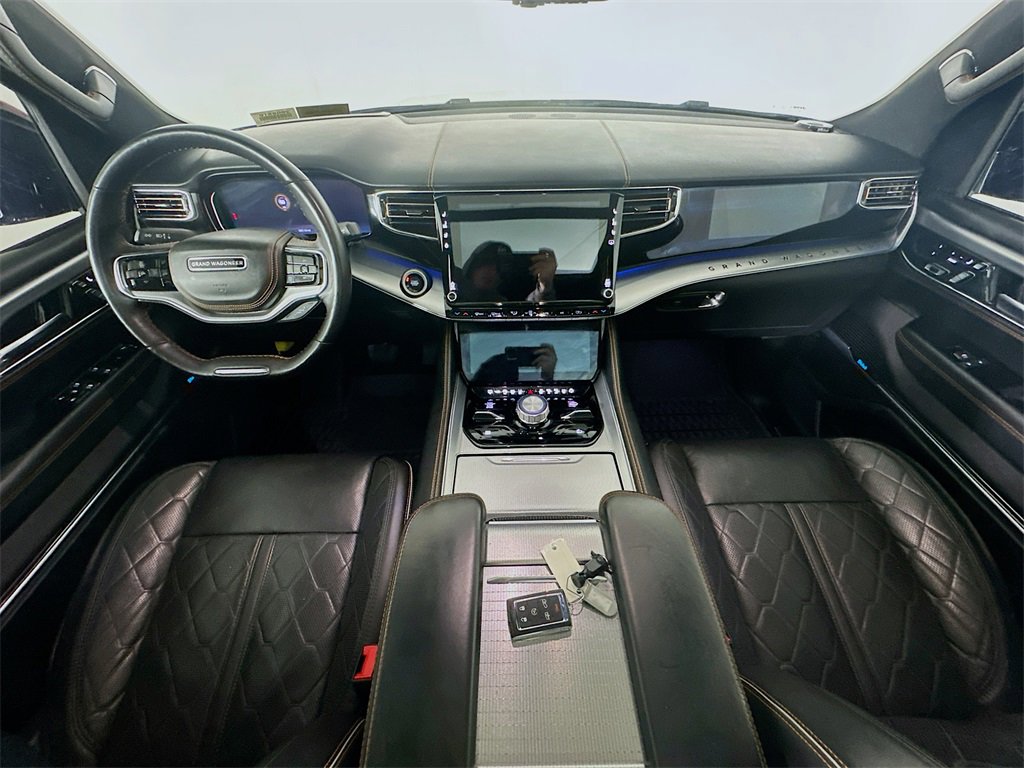 Used 2023 Jeep Grand Wagoneer L Series III w/ Rear Seat Video Group 1 image 10