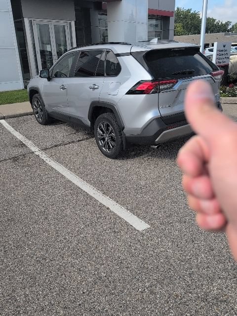 Used 2023 Toyota RAV4 Limited w/ Limited Grade Weather Package AWD/4WD image 6