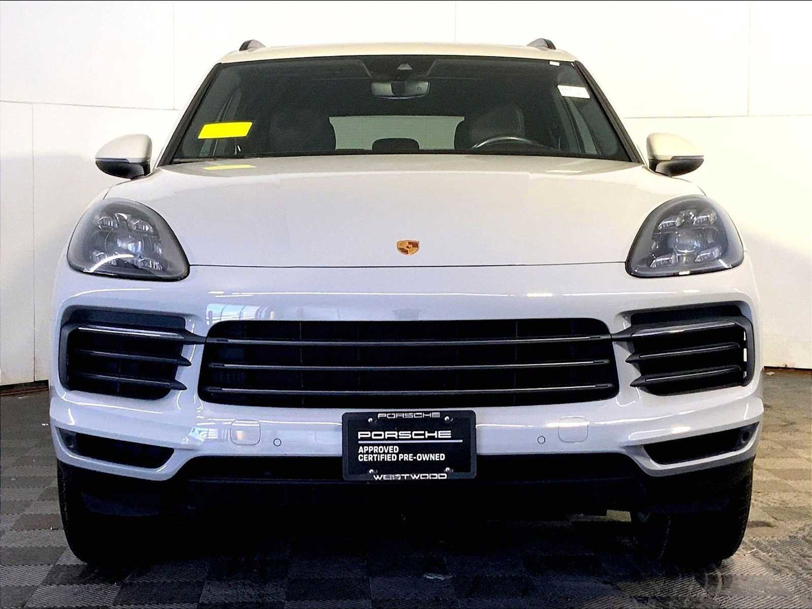 Certified 2022 Porsche Cayenne Platinum Edition image 19