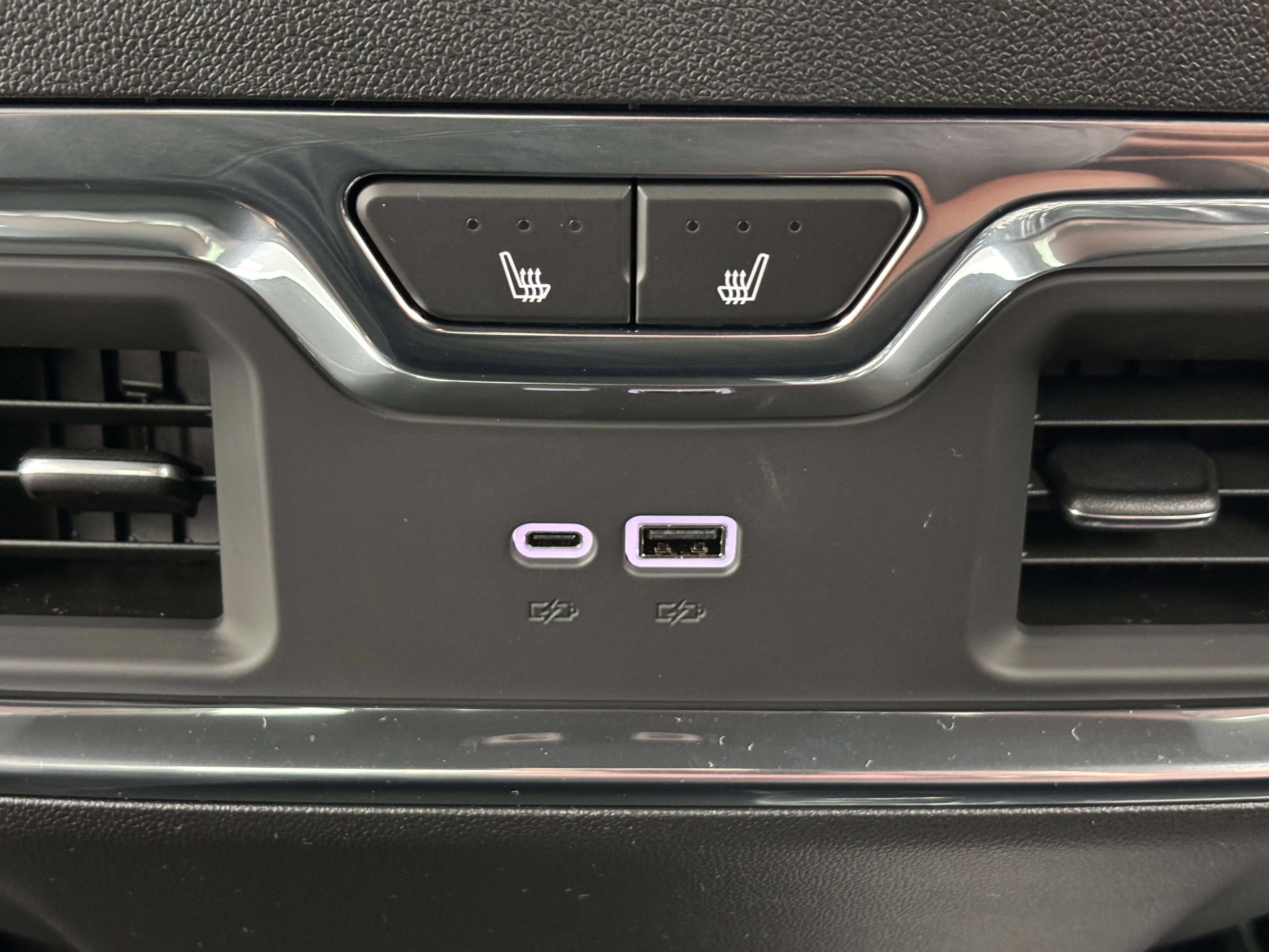 New 2026 GMC Sierra 2500 Denali Ultimate AWD/4WD image 8