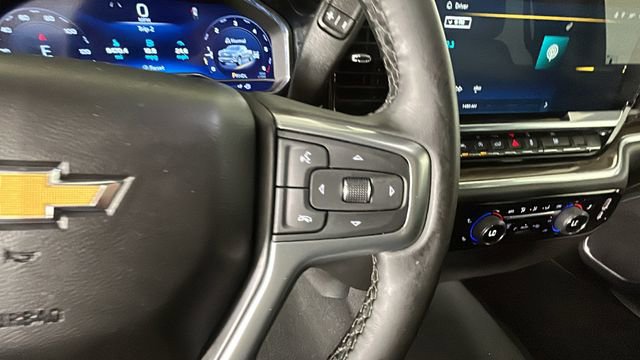 Used 2025 Chevrolet Silverado 1500 LT AWD/4WD image 17