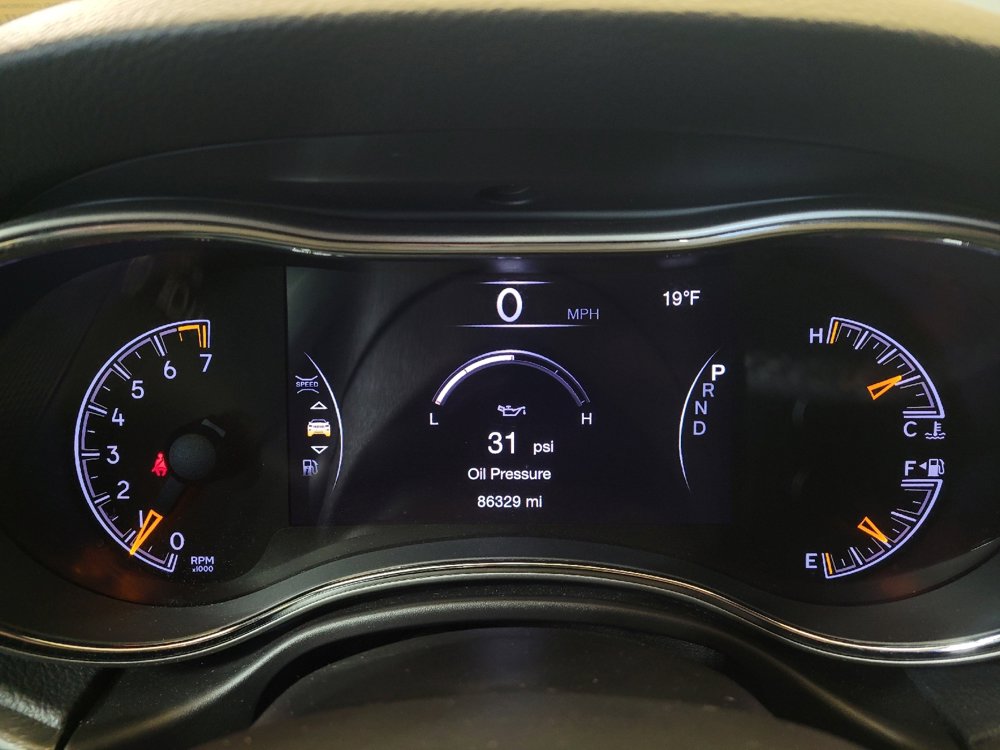 Used 2018 Jeep Grand Cherokee Altitude image 23