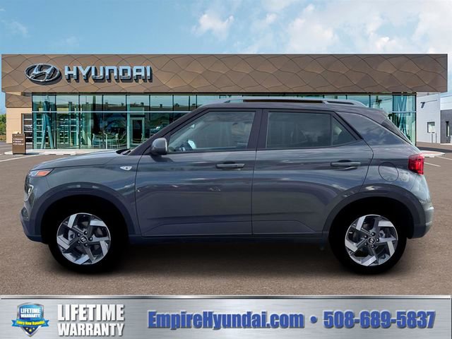 New 2026 Hyundai Venue SEL FWD image 3