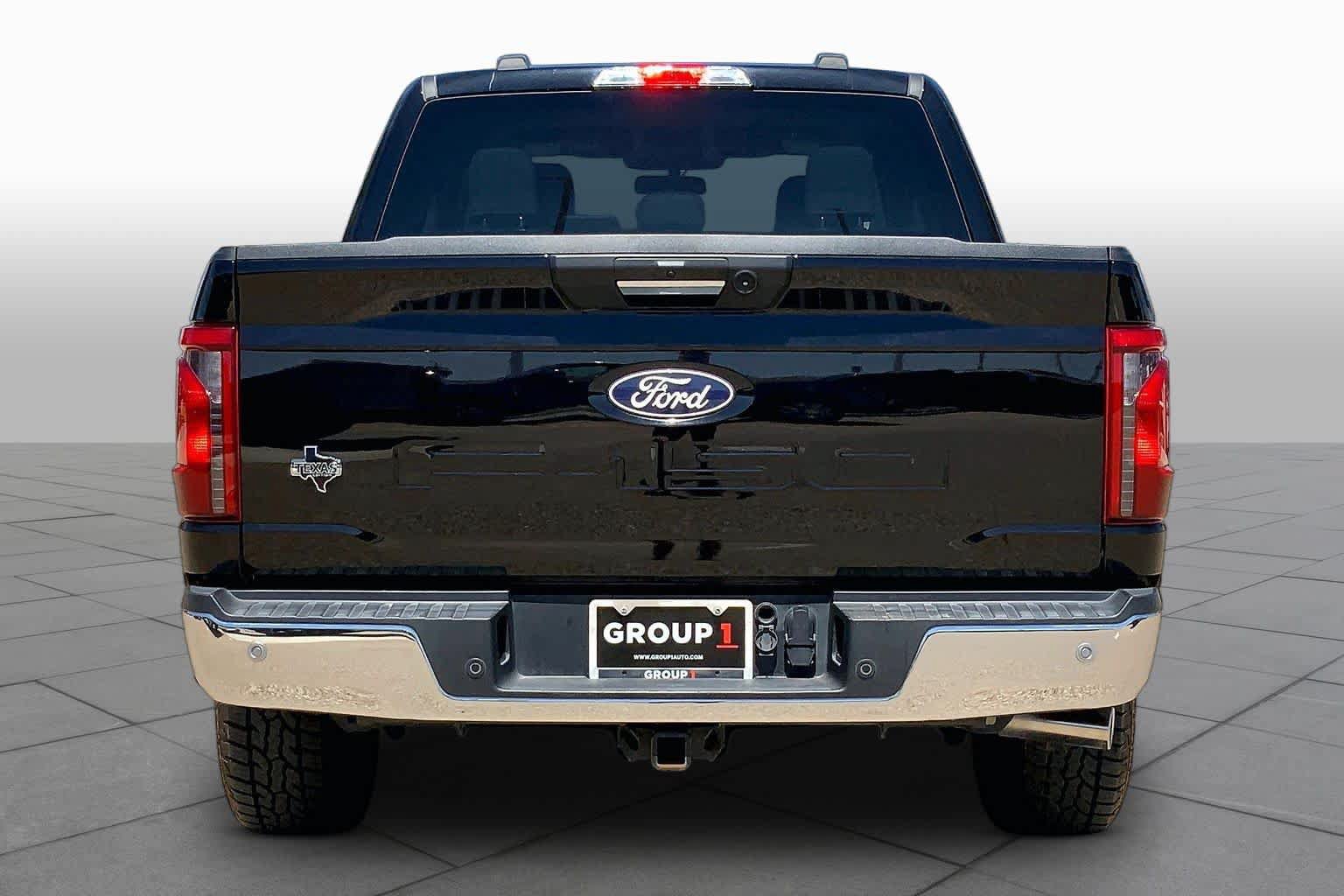 Used 2024 Ford F150 XLT w/ Mobile Office Package RWD image 5